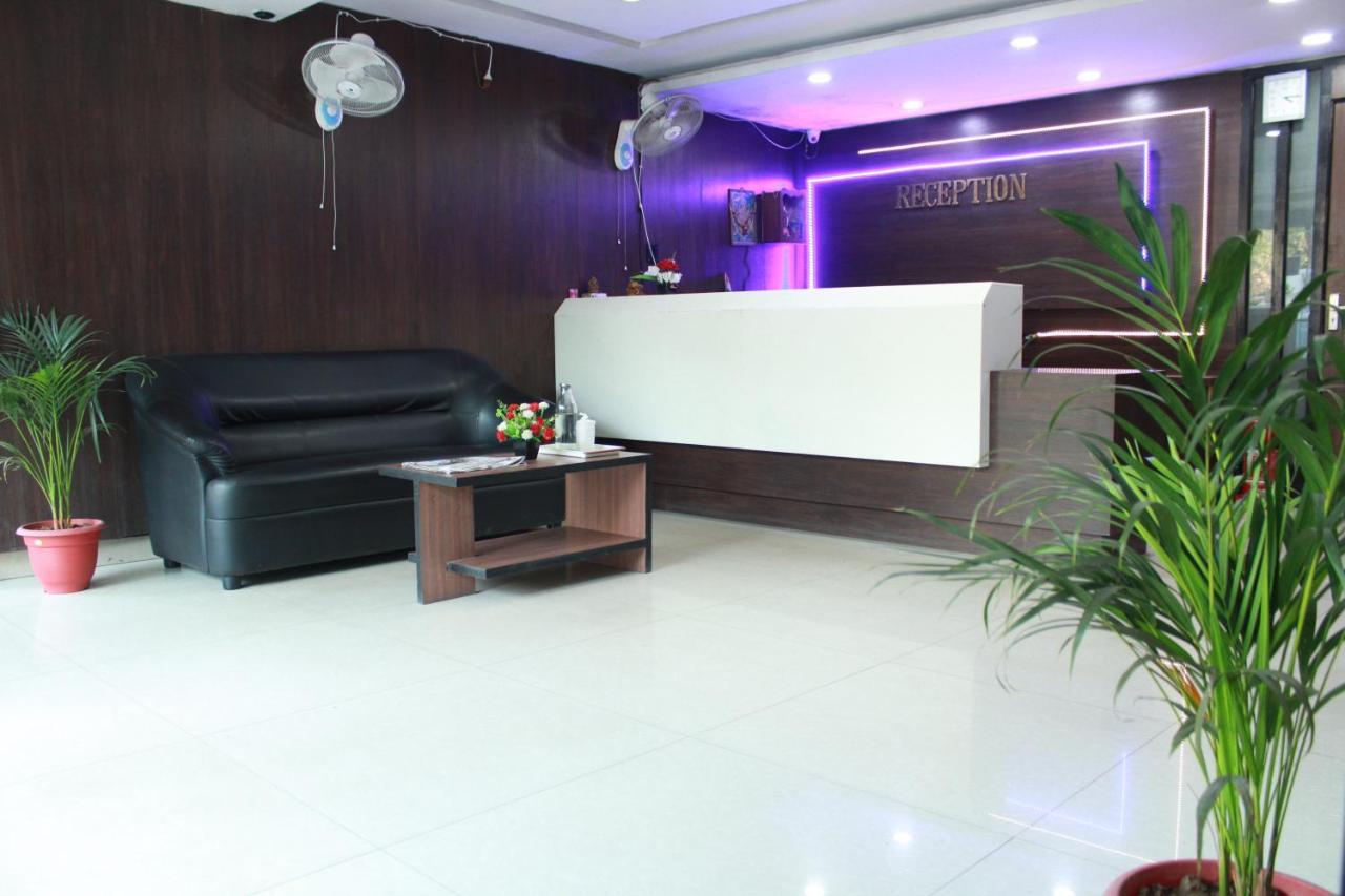 Hotel Chandra Jamshedpur Extérieur photo